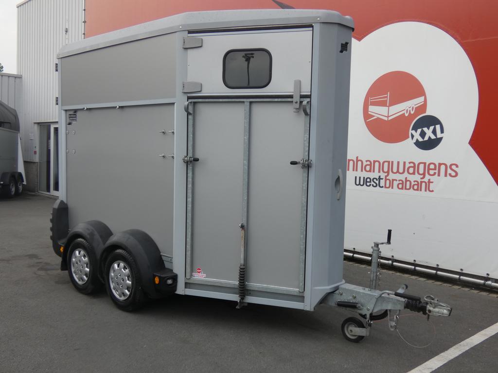 Ifor-Williams Paardentrailer tandemas 320x130x230cm 1600kg